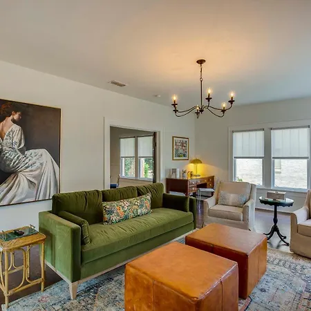 Beautifully Appointed 1928 Azalea District Home!
